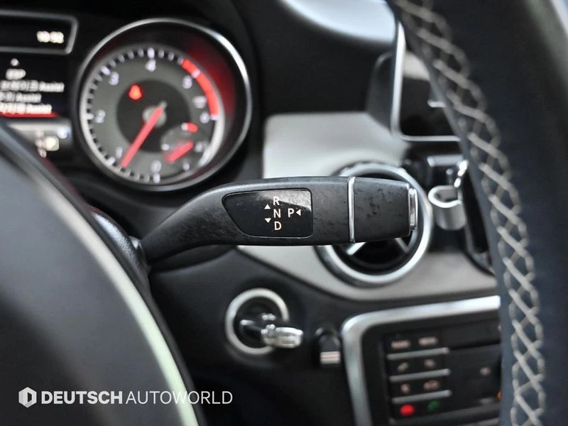 Mercedes-Benz GLA GLA200 d| 136к.с., снимка 9 - Автомобили и джипове - 56126878