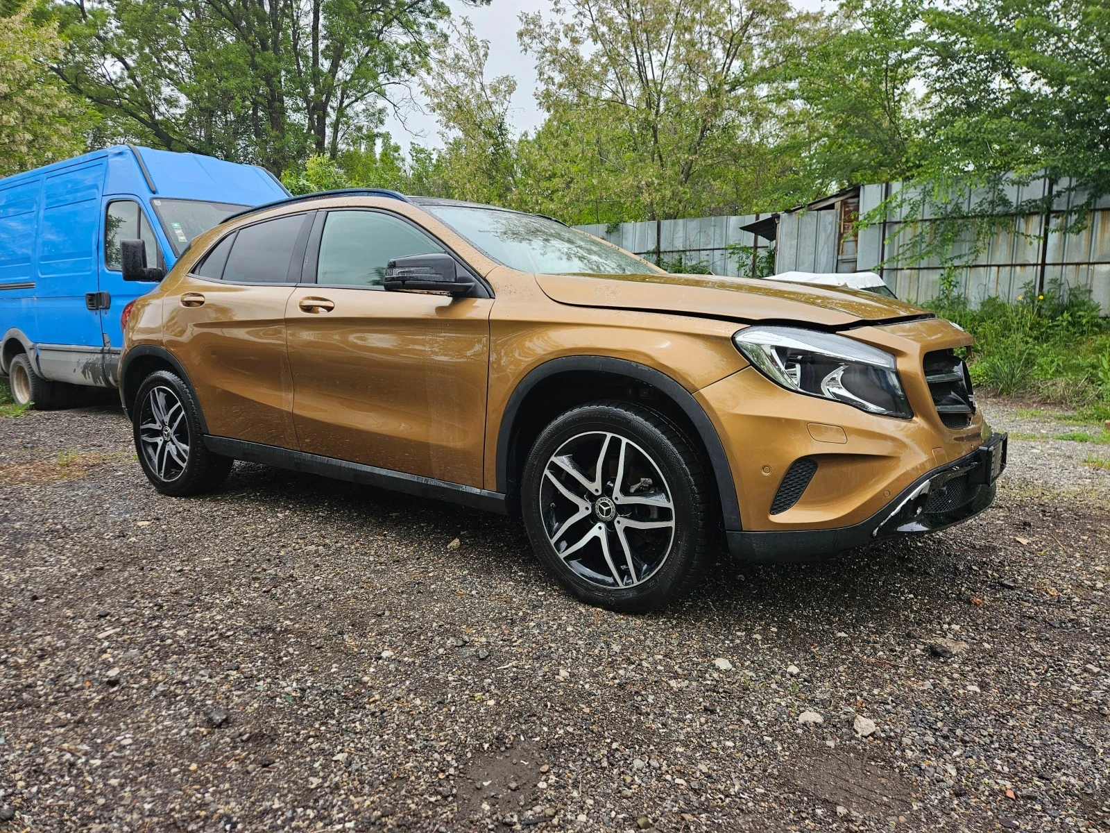 Mercedes-Benz GLA 200 CDI 4MATIC   DISTRONIC PANORAMA  - изображение 2