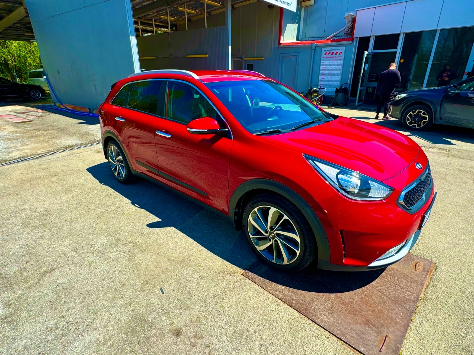 Kia Niro PLATINUM HIBRID  - изображение 2