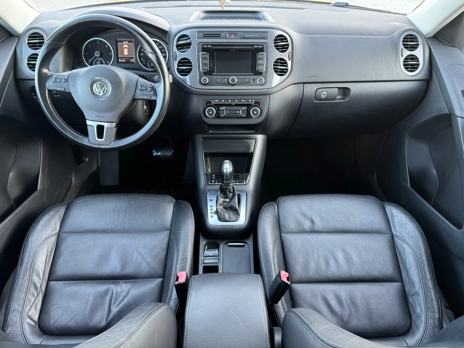 VW Tiguan 2.0 TDI / FULL / 4MOTION / DSG / KOJA / PANORAMA - изображение 10