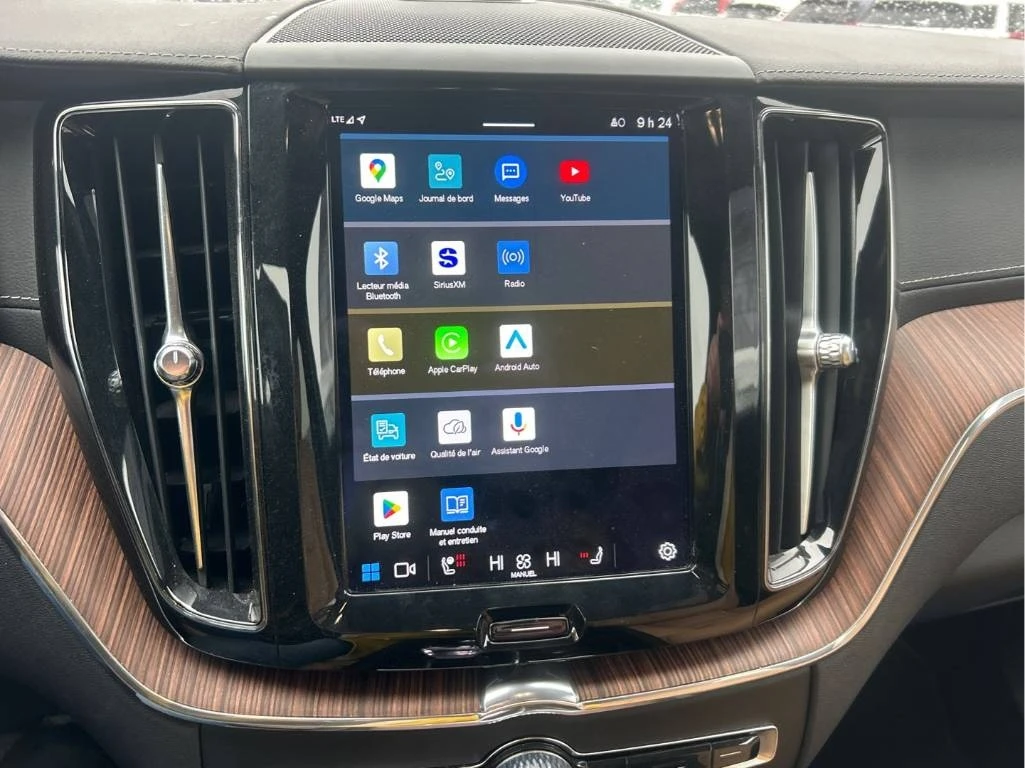 Volvo XC60 Ultimate Dark Theme * CARFAX *    | Mobile.bg   9