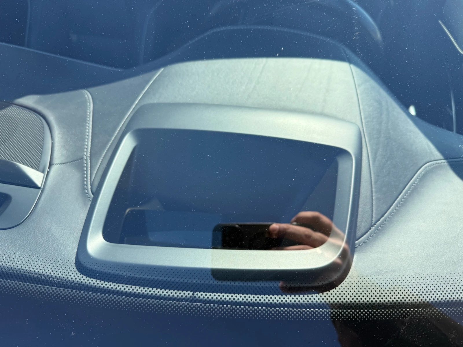 Volvo Xc90 T8 R-Design Plug-in Hybrid Navi/H.U.D/Pano| 360, снимка 7 - Автомобили и джипове - 54660843