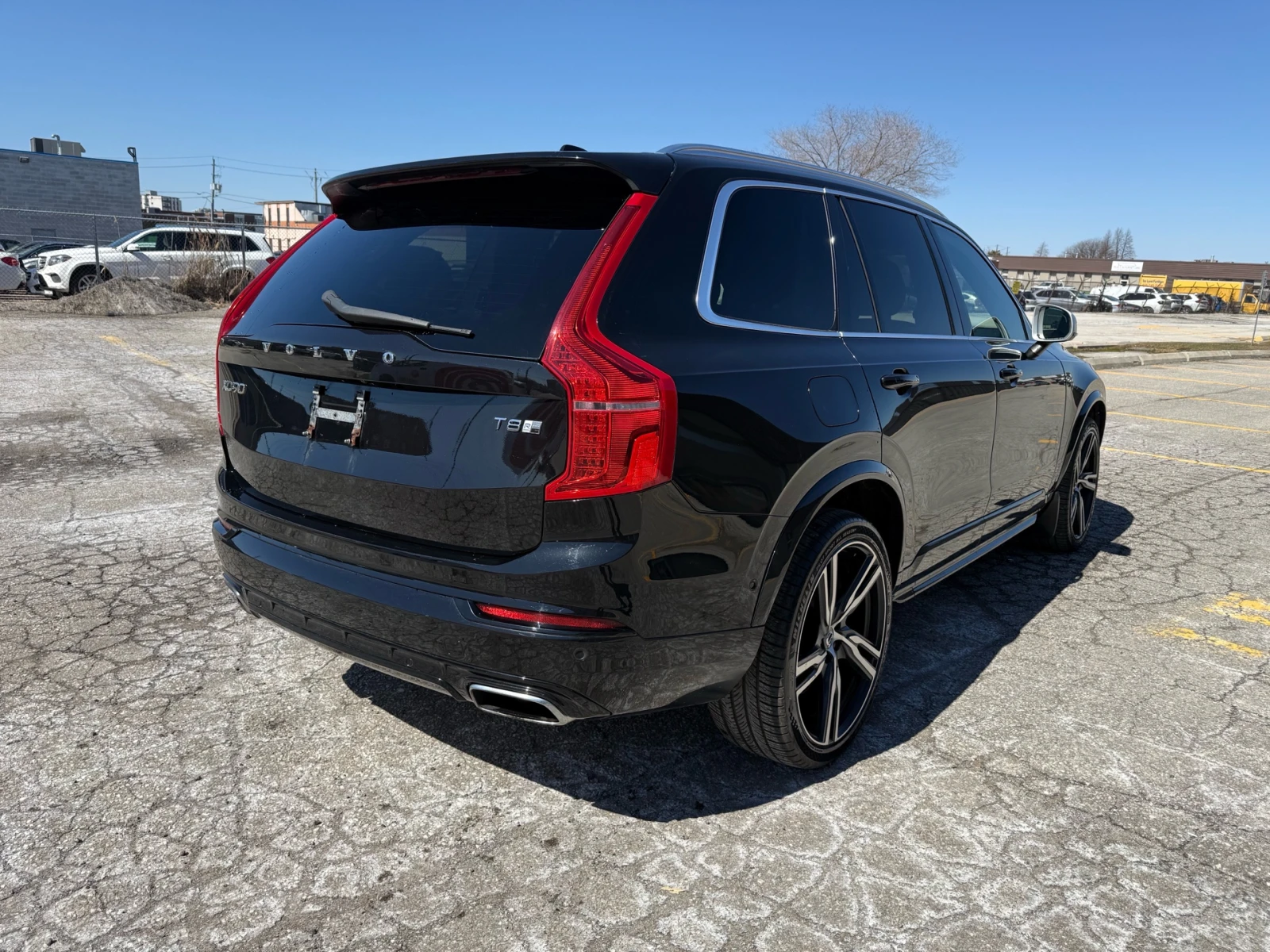 Volvo Xc90 T8 R-Design Plug-in Hybrid Navi/H.U.D/Pano| 360, снимка 3 - Автомобили и джипове - 54660843
