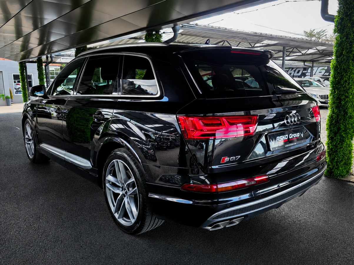 Audi SQ7 FUL LED/ПОДГРЕВ/ОБДУХ/DISTRON/КАМЕРА/LANE ASIST/LI, снимка 8 - Автомобили и джипове - 55845533