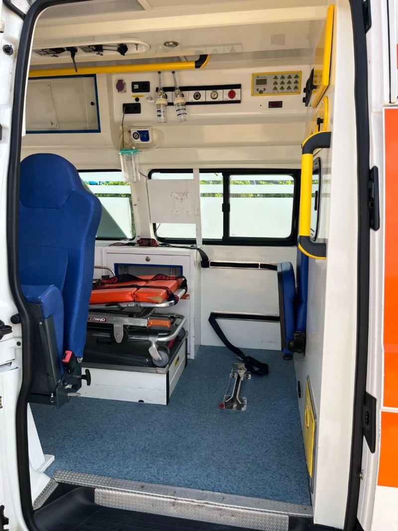 VW Transporter ЛИНЕЙКА NewFace L2H2 6 Места ЕВРО 5А/DPF ПЕРФЕКТНА, снимка 9 - Бусове и автобуси - 51147688