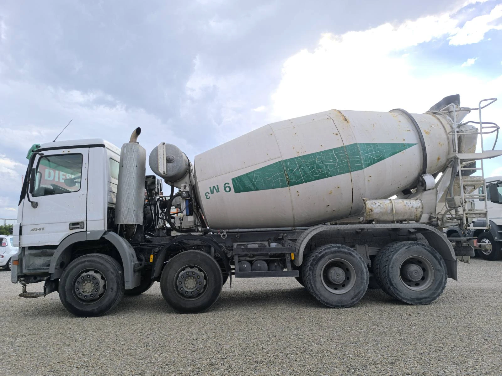 Бетон миксер Mercedes ACTROS 4141 LIEBHERR 9M3, снимка 4 - Индустриална техника - 54937078
