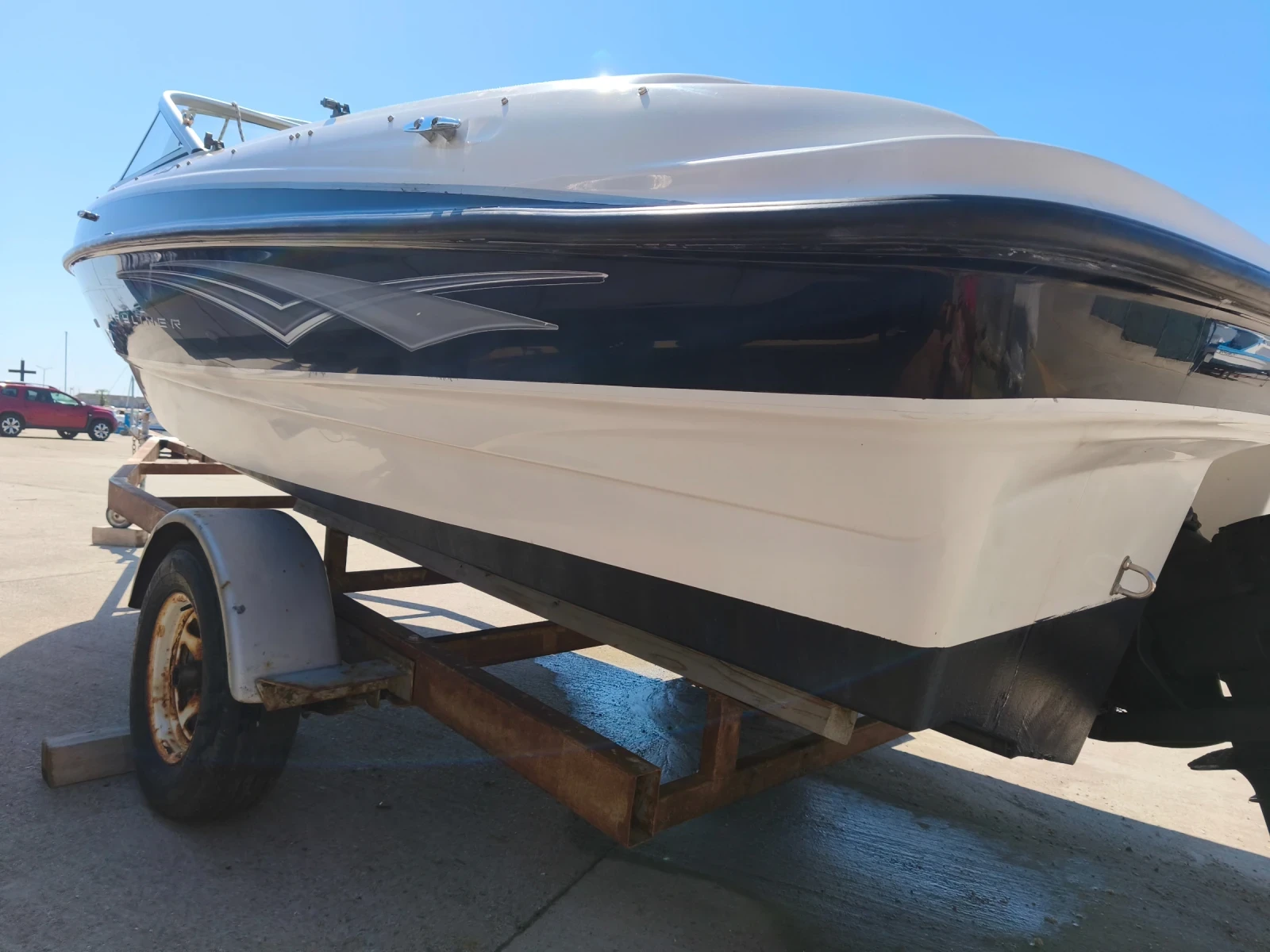 Моторна яхта Bayliner 185, снимка 8 - Воден транспорт - 55727524
