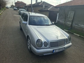 Mercedes-Benz E 300 - 2000 € / 3911.66 лв. - 45136263 15