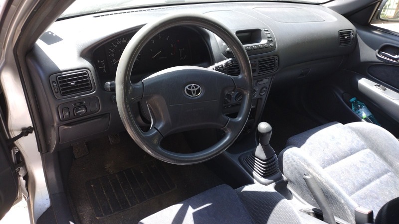 Toyota Corolla, снимка 3 - Автомобили и джипове - 45225449
