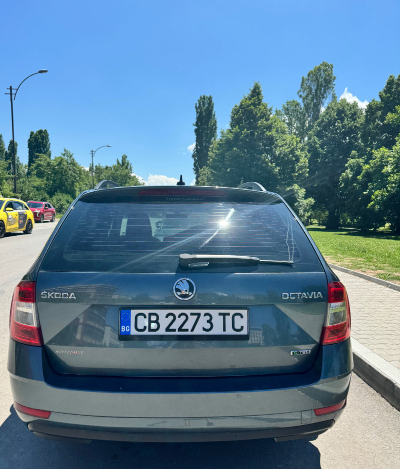 Skoda Octavia 2017г , бензин/ метан, снимка 2 - Автомобили и джипове - 46450396