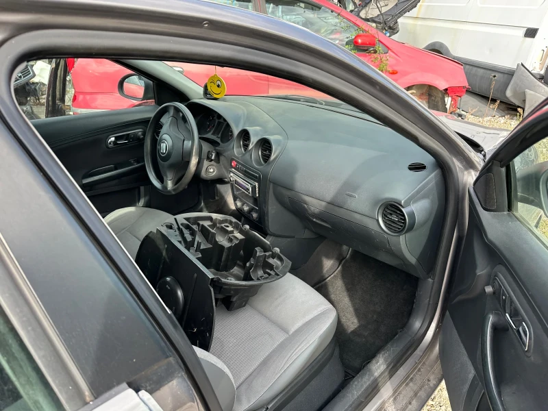 Seat Ibiza 1.4 TDI, снимка 4 - Автомобили и джипове - 47343893