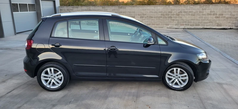 VW Golf Plus 1.6-102 BIFUEL-HIGH LINE EURO5, снимка 5 - Автомобили и джипове - 47581605