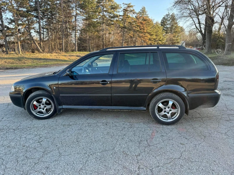 Skoda Octavia РЕГИСТРИРАН ! НАПЪЛНО ОБСЛУЖЕН, снимка 4 - Автомобили и джипове - 48309768