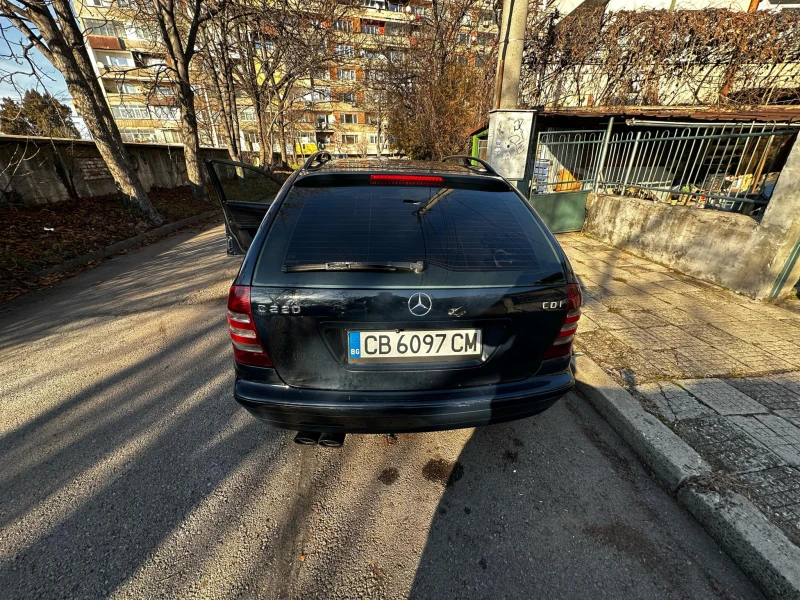 Mercedes-Benz C 220, снимка 3 - Автомобили и джипове - 48393669