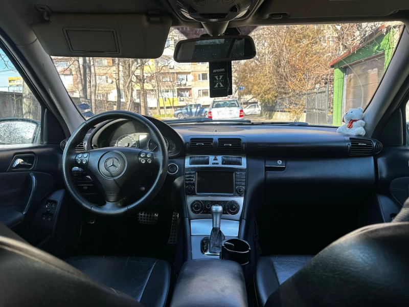 Mercedes-Benz C 220, снимка 6 - Автомобили и джипове - 48393669