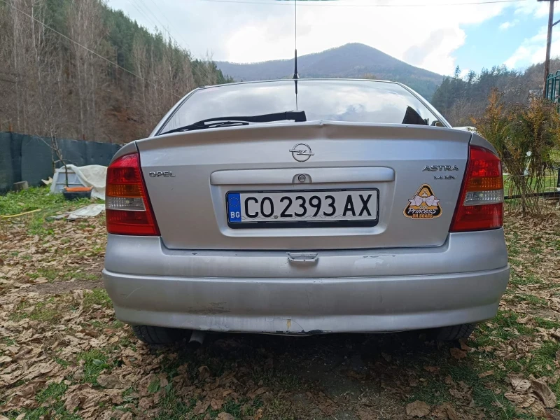 Opel Astra Газ - Бензин, снимка 4 - Автомобили и джипове - 48555327