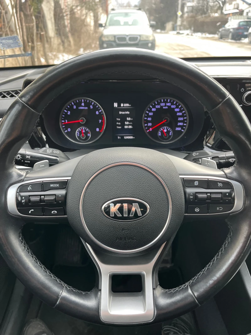 Kia K5, снимка 12 - Автомобили и джипове - 49235878