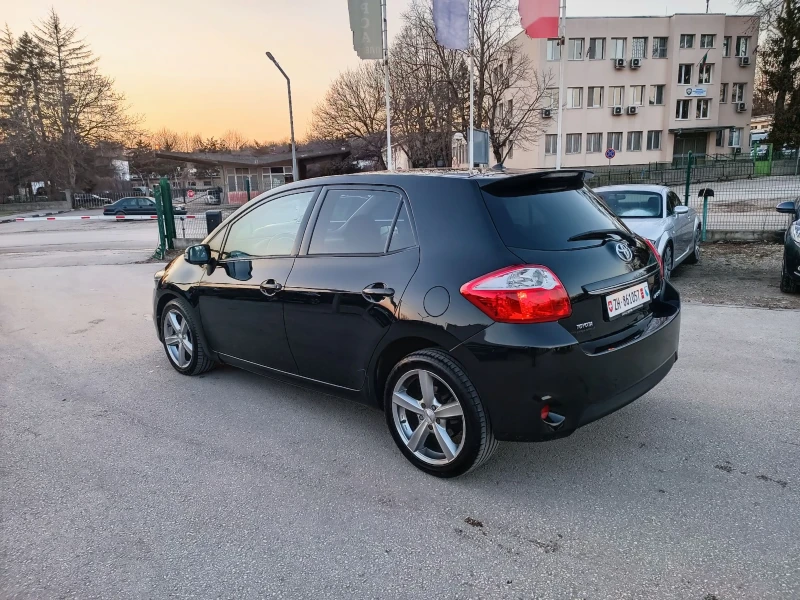 Toyota Auris 1.8i-147кс-ШВЕЙЦАРИЯ-РЪЧКА-6ск-FACELIFT-NAVI, снимка 5 - Автомобили и джипове - 49349632