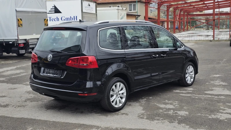 VW Sharan R-Line 2.0TDi 6SP DSG-ТОП СЪСТ.-ЛИЗИНГ, снимка 6 - Автомобили и джипове - 49848059