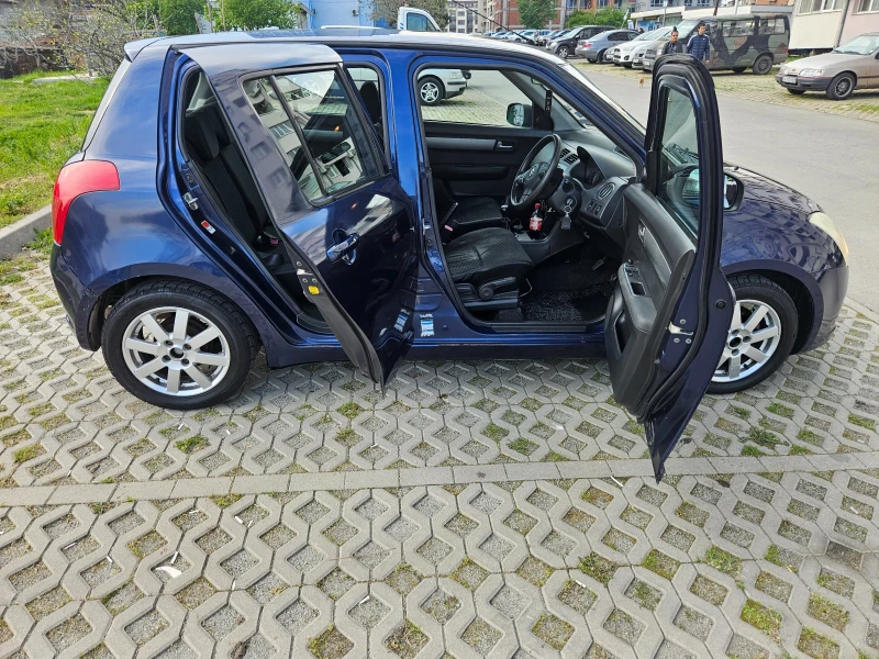 Suzuki Swift, снимка 7 - Автомобили и джипове - 51706578