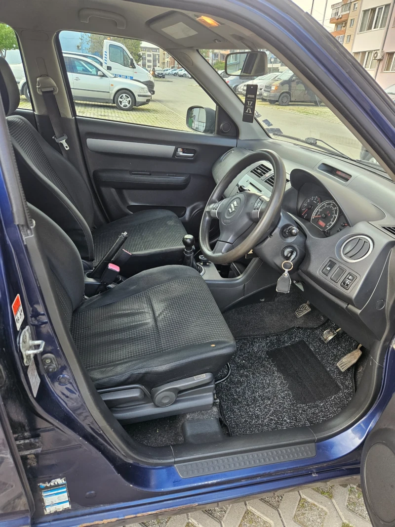 Suzuki Swift, снимка 10 - Автомобили и джипове - 51706578