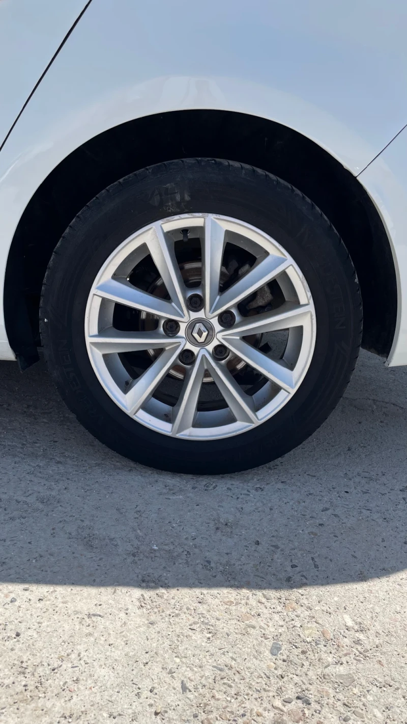 Renault Megane 1.5-DCI * АВТОМАТ* НАВИ* LED* , снимка 8 - Автомобили и джипове - 50044188