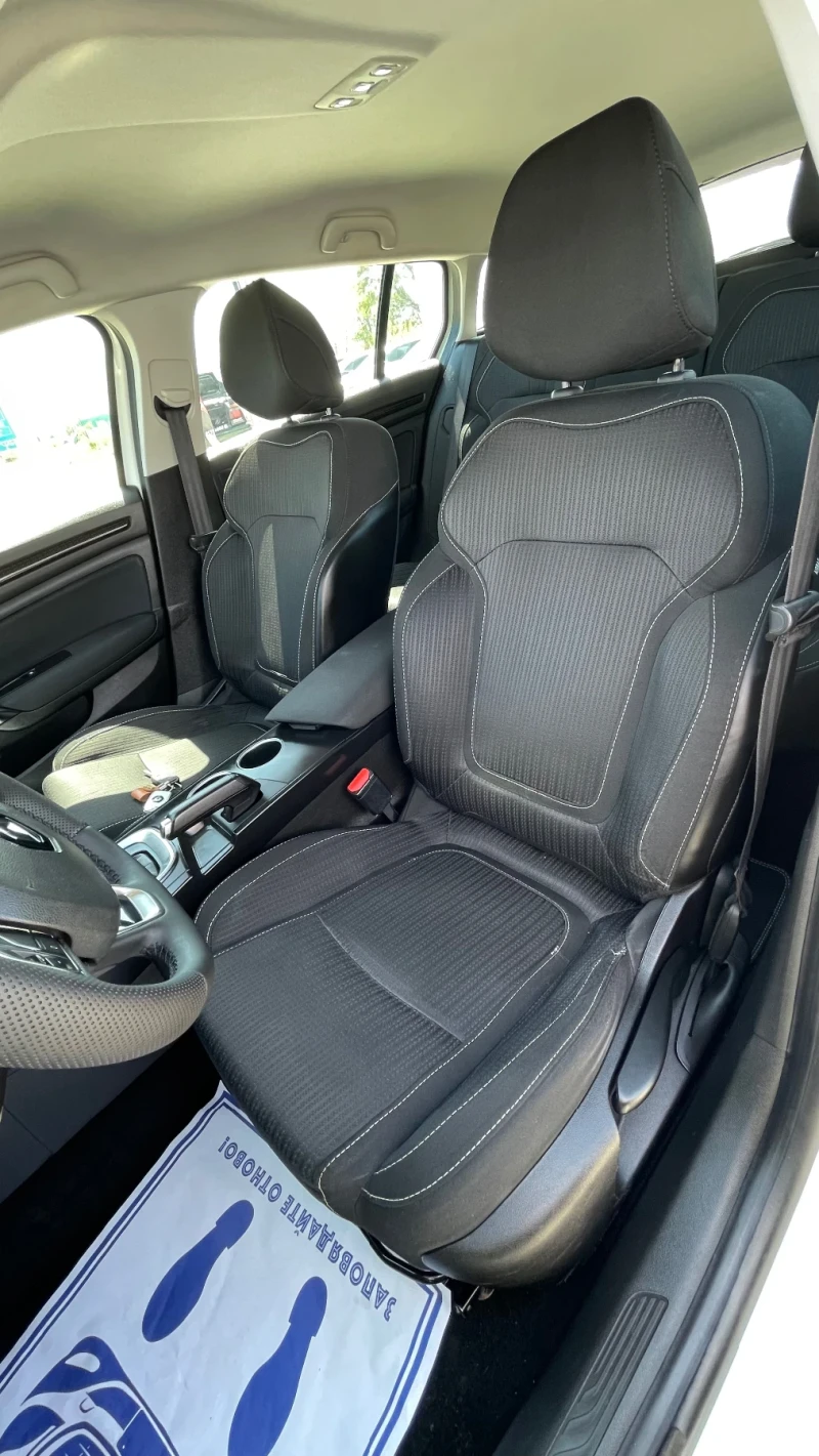 Renault Megane 1.5-DCI * АВТОМАТ* НАВИ* LED* , снимка 10 - Автомобили и джипове - 50044188