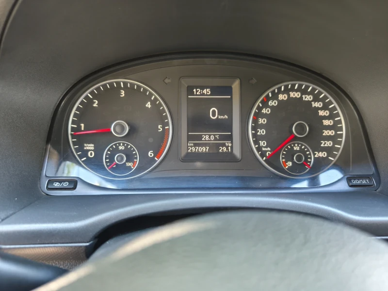 VW Caddy, снимка 10 - Автомобили и джипове - 52610778