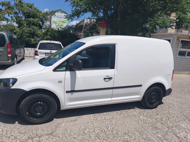 VW Caddy, снимка 4 - Автомобили и джипове - 52610778
