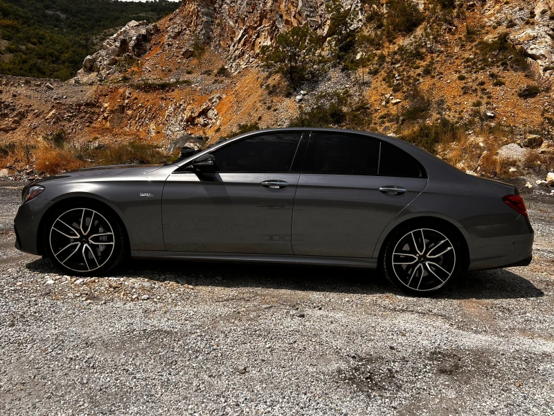 Mercedes-Benz E 53 AMG 4Matic+ , снимка 3 - Автомобили и джипове - 52588519