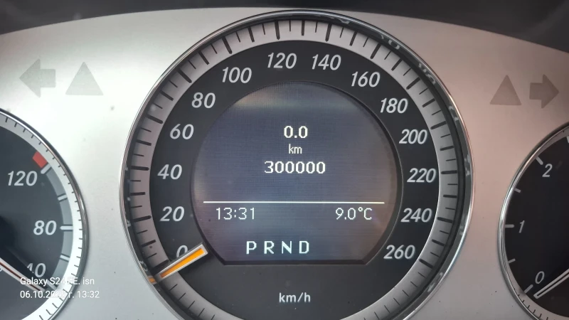 Mercedes-Benz C 220, снимка 5 - Автомобили и джипове - 52249669