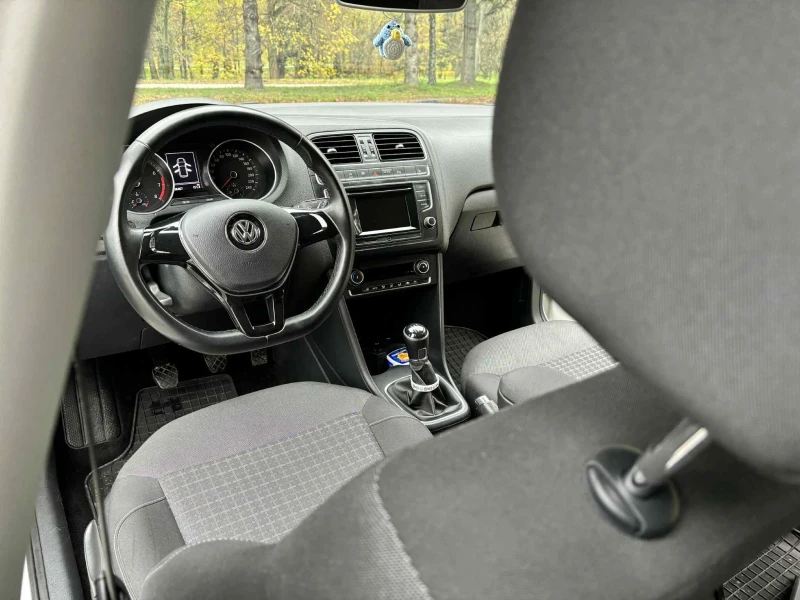 VW Polo 6R 1.0 MPI R-LINE!!, снимка 7 - Автомобили и джипове - 52394418