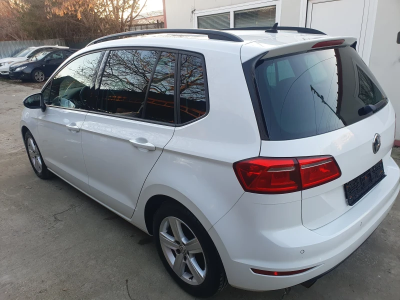 VW Sportsvan 1.6TDI NAVI PODGREV KAMERA EURO 6, снимка 4 - Автомобили и джипове - 52739926