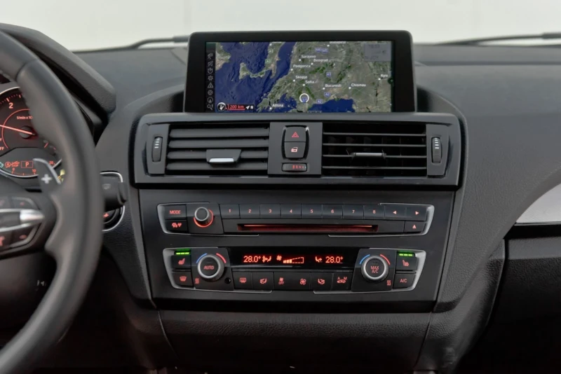 BMW 120 M-performance , снимка 12 - Автомобили и джипове - 52998001