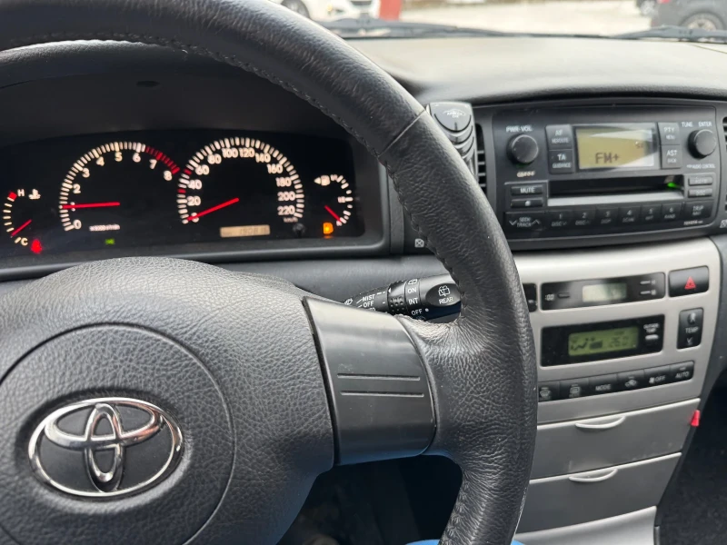 Toyota Corolla 1, 6 VVT-i* FACELIFT* 110 KC* ИТАЛИЯ* КАТО НОВА, снимка 10 - Автомобили и джипове - 53180899