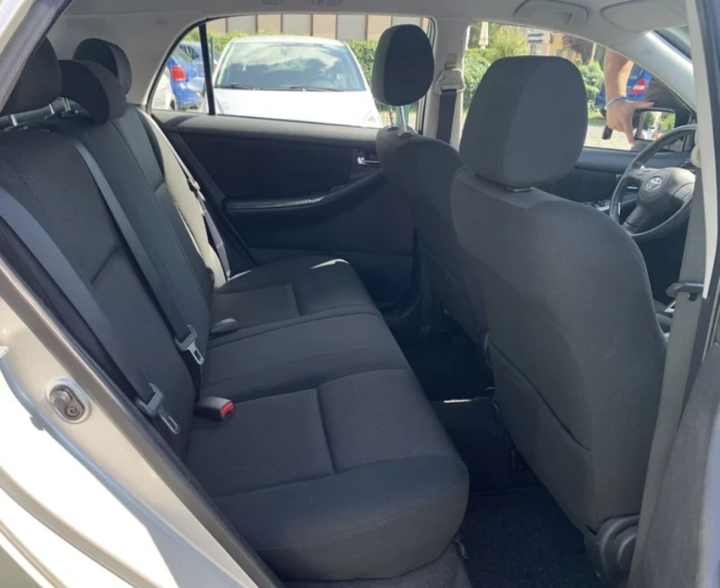 Toyota Corolla 1, 6 VVT-i* FACELIFT* 110 KC* ИТАЛИЯ* КАТО НОВА, снимка 13 - Автомобили и джипове - 53180899
