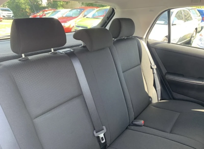 Toyota Corolla 1, 6 VVT-i* FACELIFT* 110 KC* ИТАЛИЯ* КАТО НОВА, снимка 14 - Автомобили и джипове - 53180899