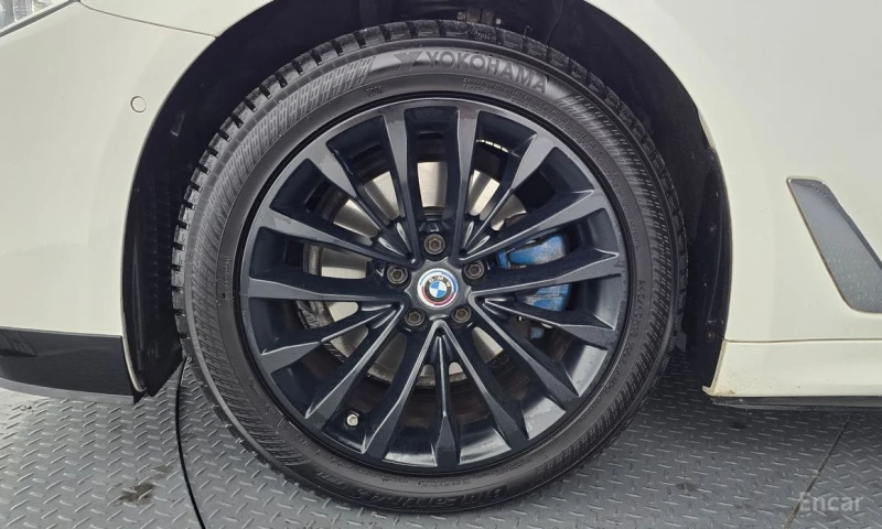 BMW 520, снимка 5 - Автомобили и джипове - 53378749