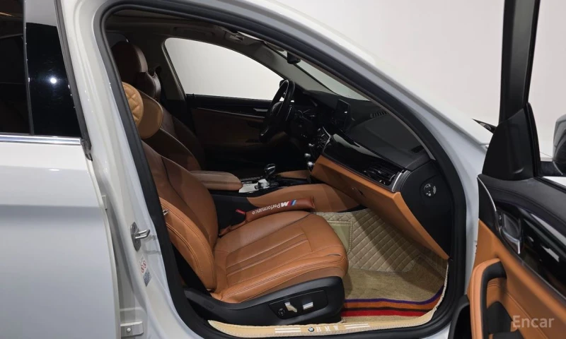 BMW 520, снимка 11 - Автомобили и джипове - 53378749