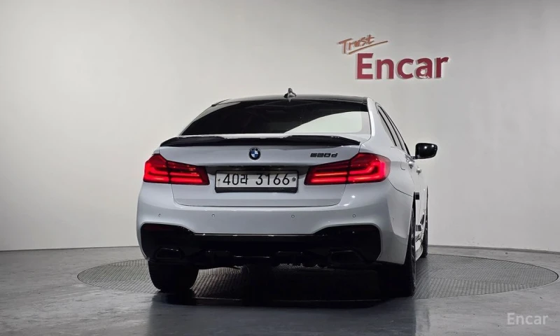 BMW 520, снимка 4 - Автомобили и джипове - 53378749