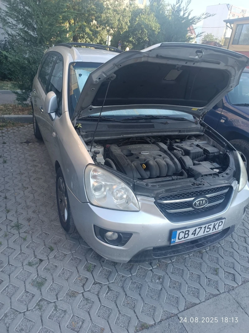 Kia Carens, снимка 3 - Автомобили и джипове - 53468302