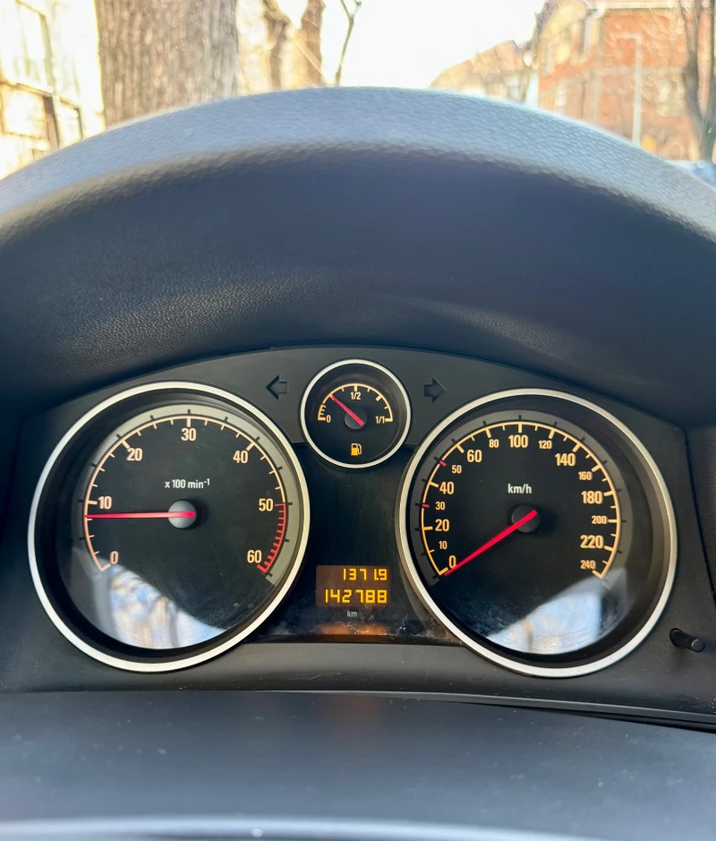 Opel Astra, снимка 5 - Автомобили и джипове - 53481835