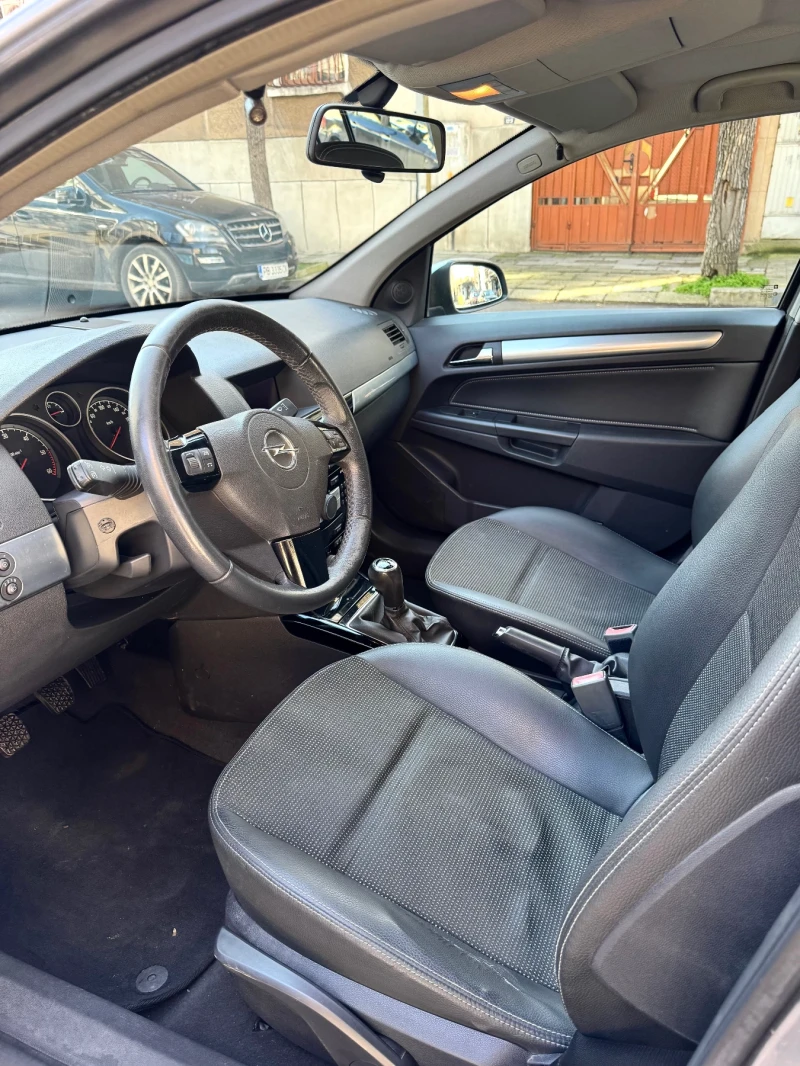 Opel Astra, снимка 9 - Автомобили и джипове - 53481835