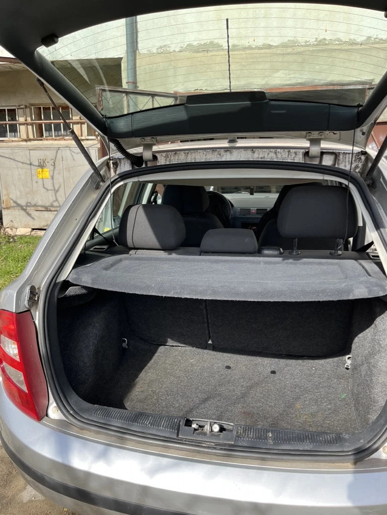 Skoda Fabia, снимка 7 - Автомобили и джипове - 53682059