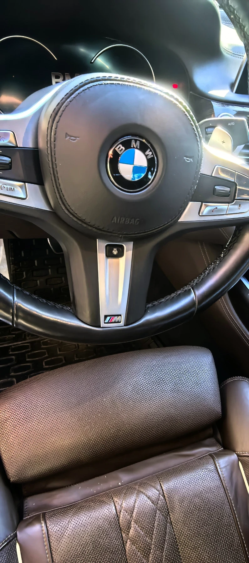 BMW 750 G11, снимка 17 - Автомобили и джипове - 53825072