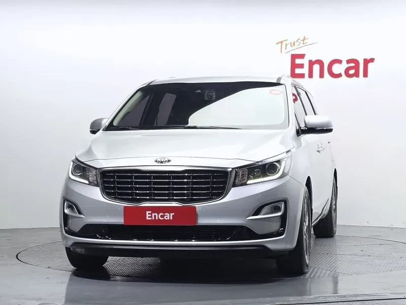 Kia Carnival 11-Seater Prestige, снимка 3 - Автомобили и джипове - 55937003