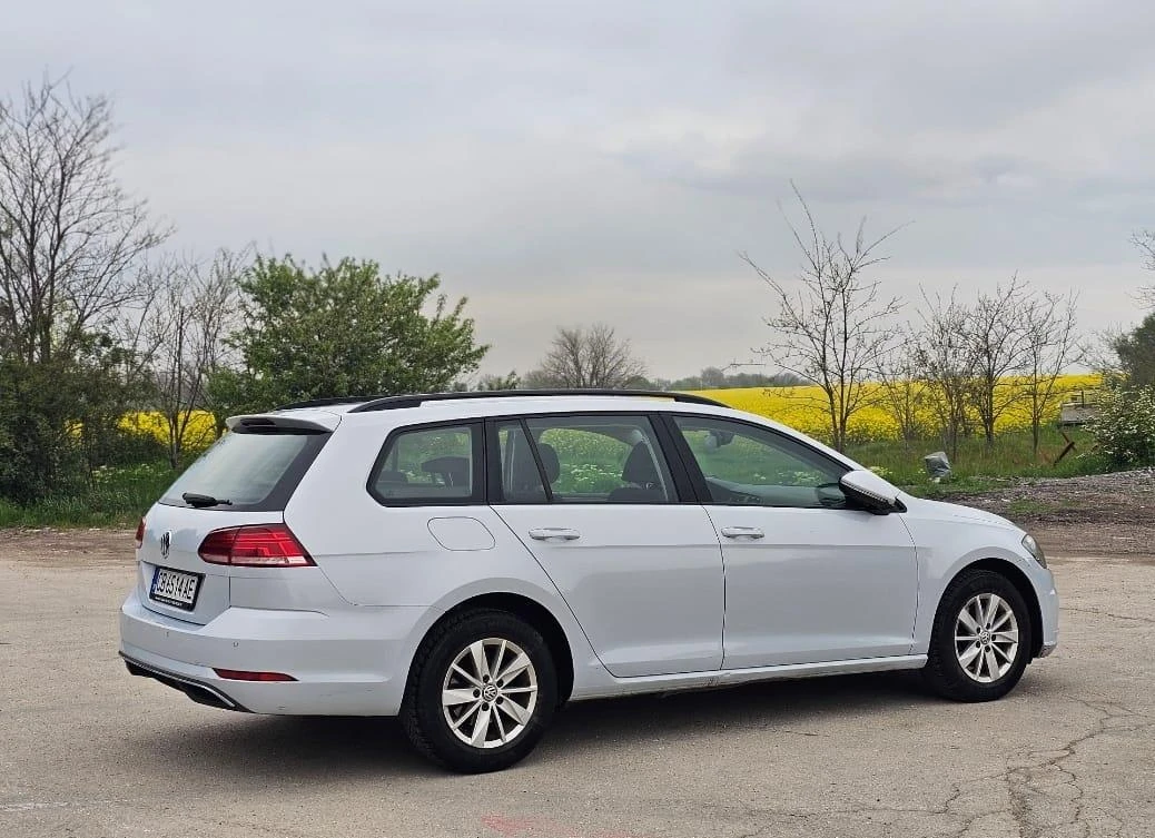 VW Golf Лична Кола 1 Собственик - изображение 5