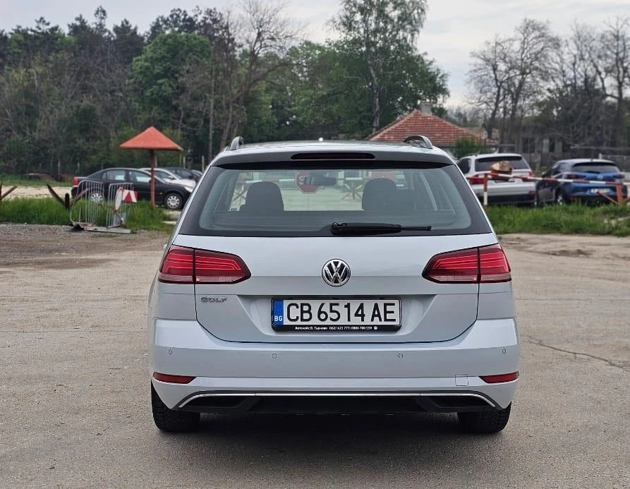 VW Golf Лична Кола 1 Собственик - изображение 4