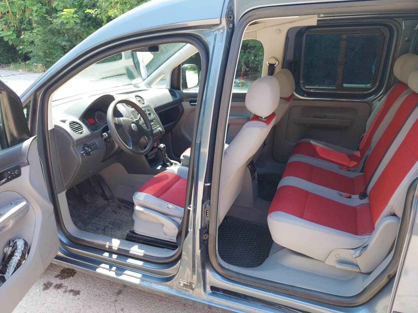 VW Caddy Life - изображение 4