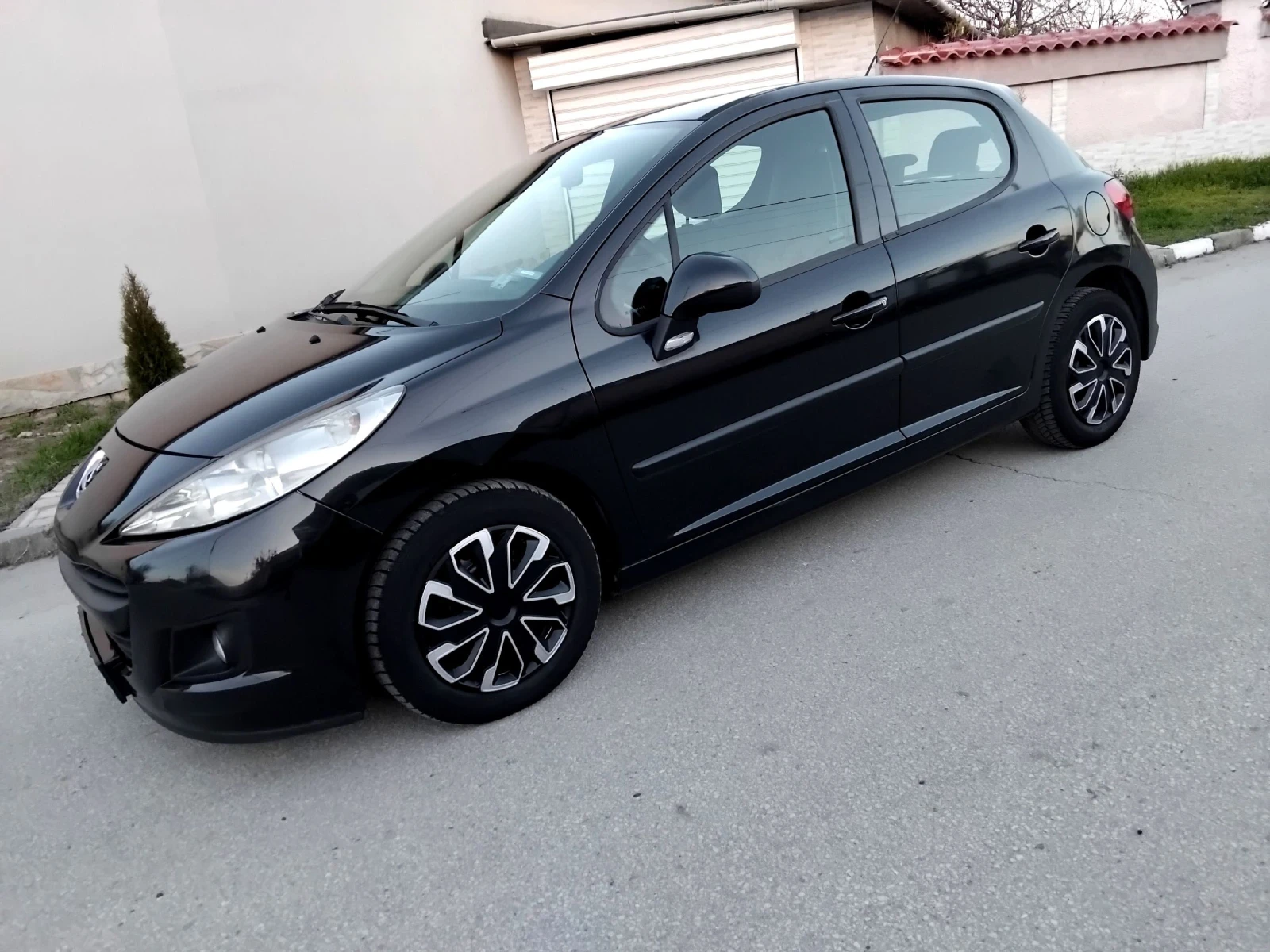 Peugeot 207 1.4i.75k + �����. ����� ���������. 2010�. | Mobile.bg � ����������� 13